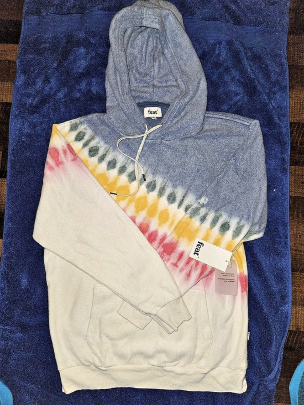 feat Tie-Dye Hoodie in White & Blue Size Medium NWT